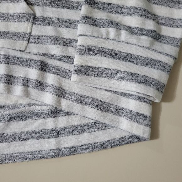 Market & Spruce Perine Pocket Gray Stripe Hooded Long Sleeve Pullover Top - Picture 13 of 15